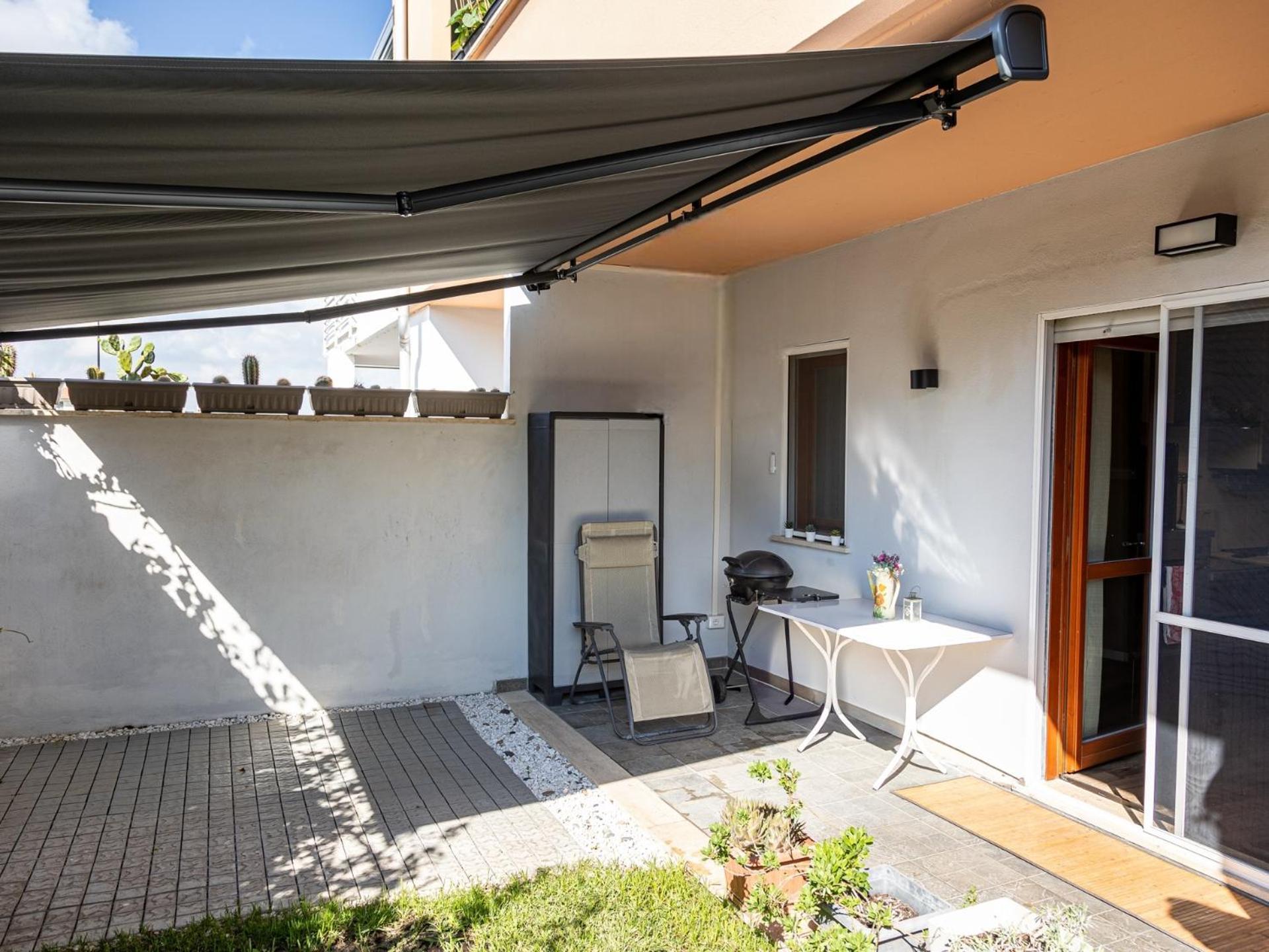 Mrb Real Estate - Maison Ludovica - Monolocale Moderno Con Giardino Frattocchie Esterno foto